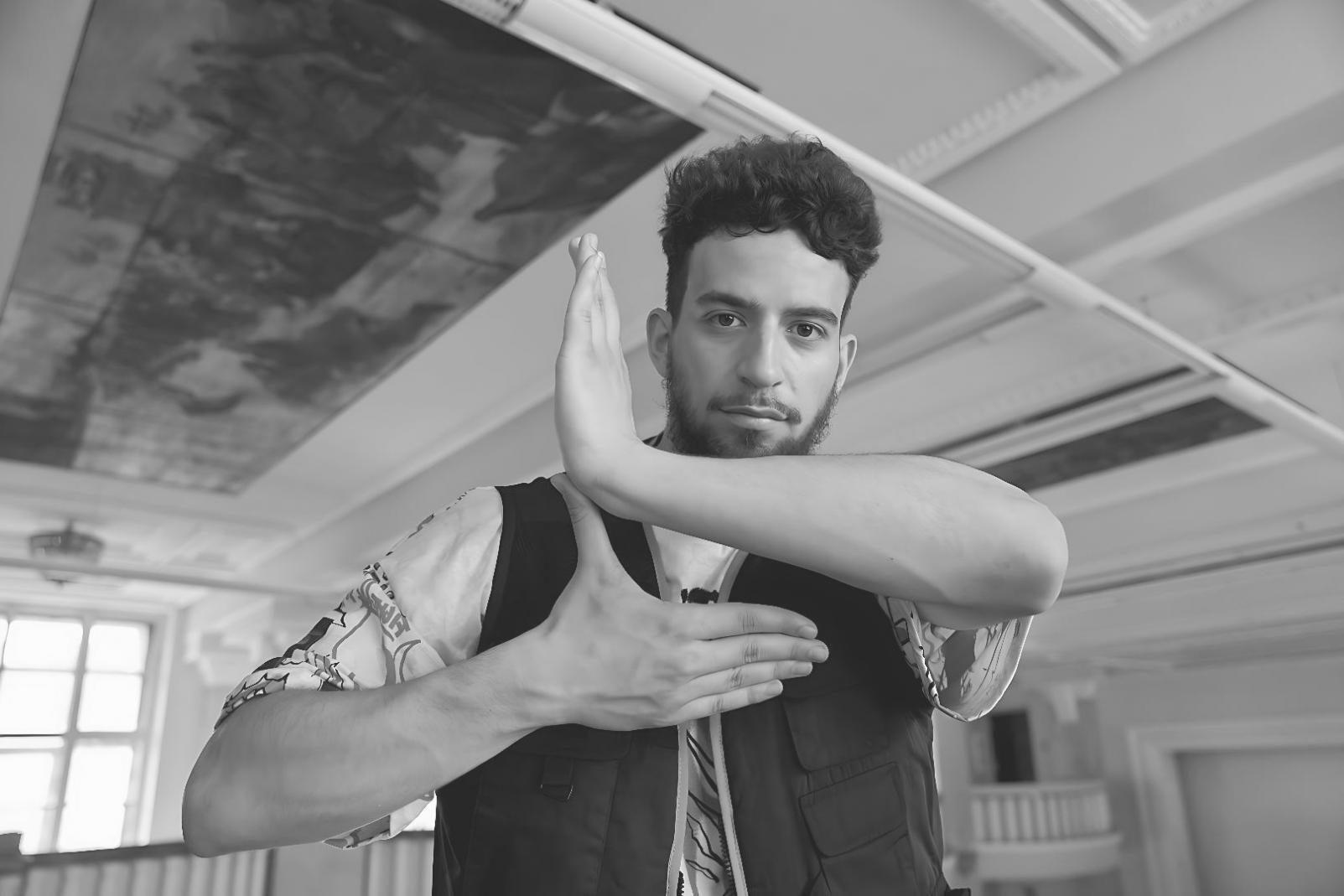 Studenti durante lezione di hip-hop